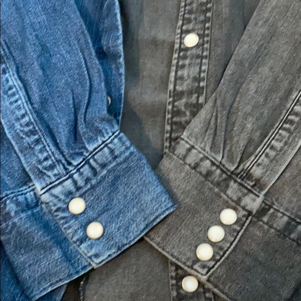 Levi’s color blocked denim shirt - Picture 5 of 7